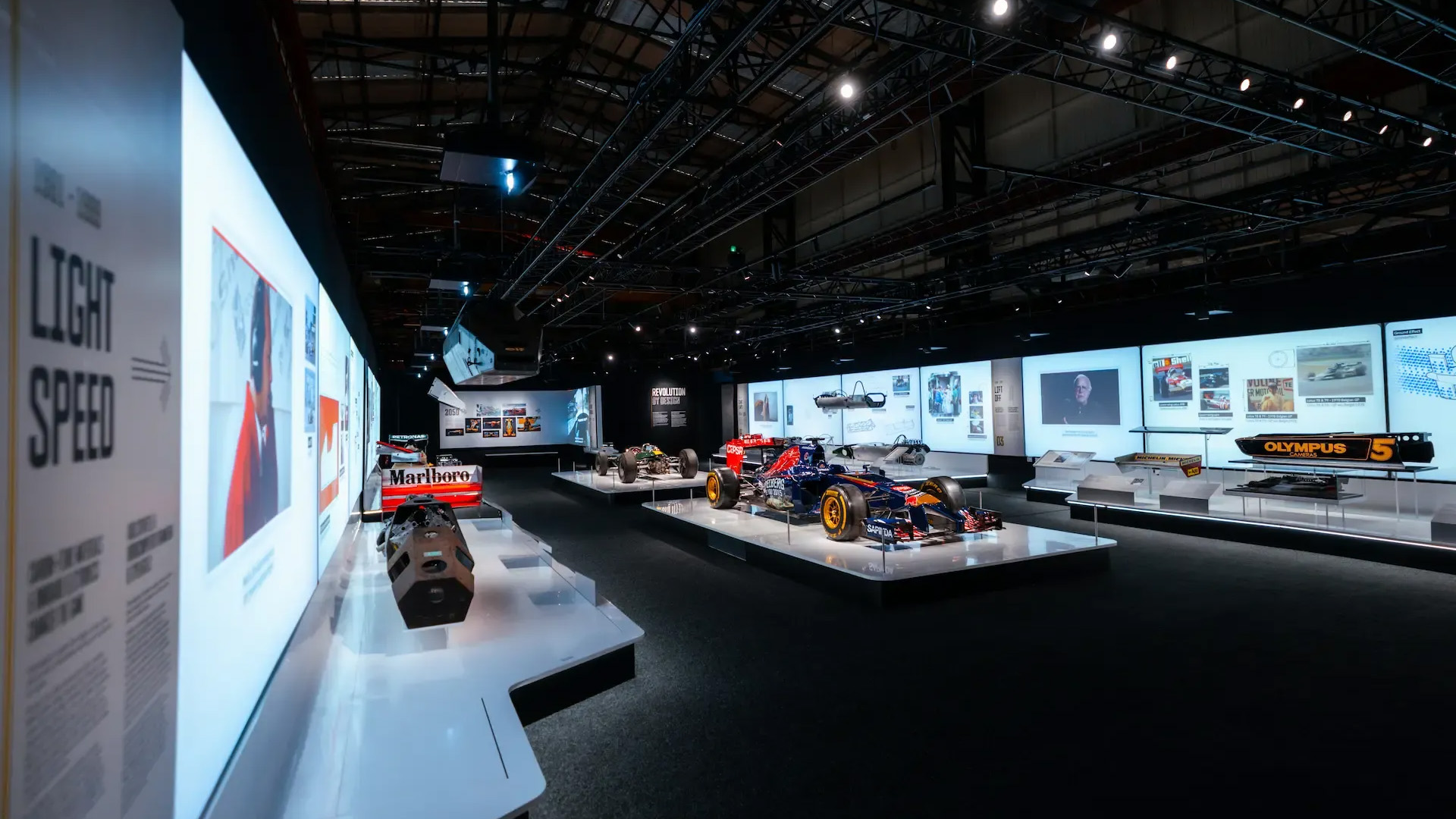 TVE Reclameproducties - f1 exhibition